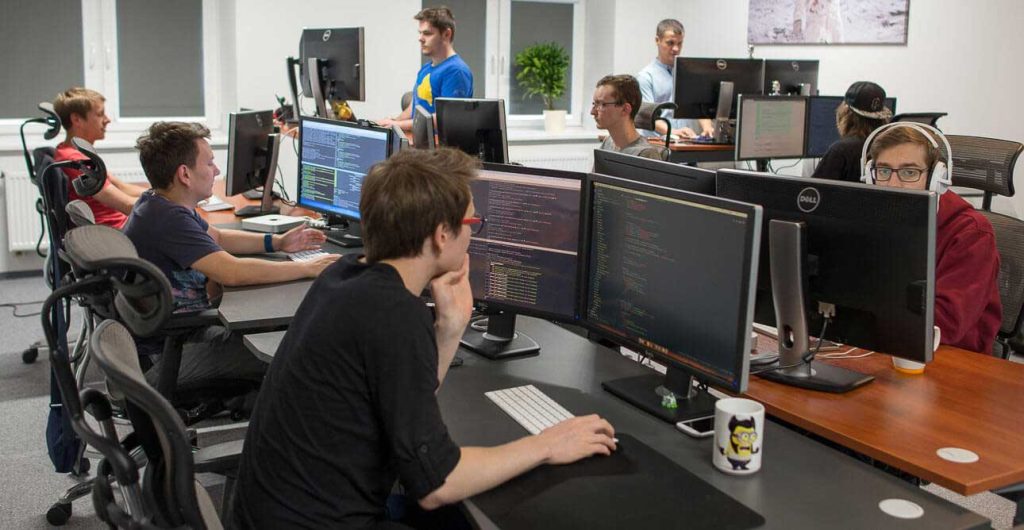 Enterprise Level IT Field Maintenance Services 1 command center