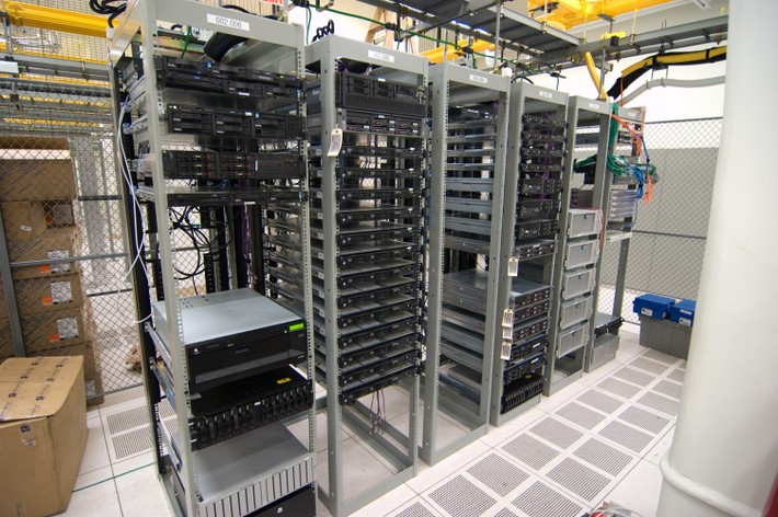 Expert Data Center Relocation Services in Ashburn, Virginia: Smooth, Secure, and Efficient Transitions.